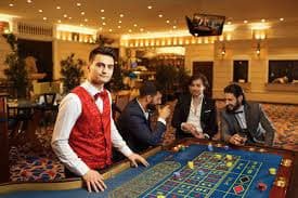 Tampilan layar permainan Baccarat Tanpa Komisi mpl77 dengan tabel taruhan dan statistik pertandingan